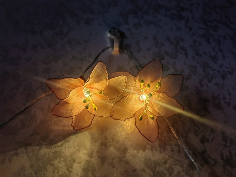 Rosa Lilienlichterkette, romantische LED-Dekolichter, geeignet für Schlafzimmer, Hochzeit, Party, Fensterdekoration