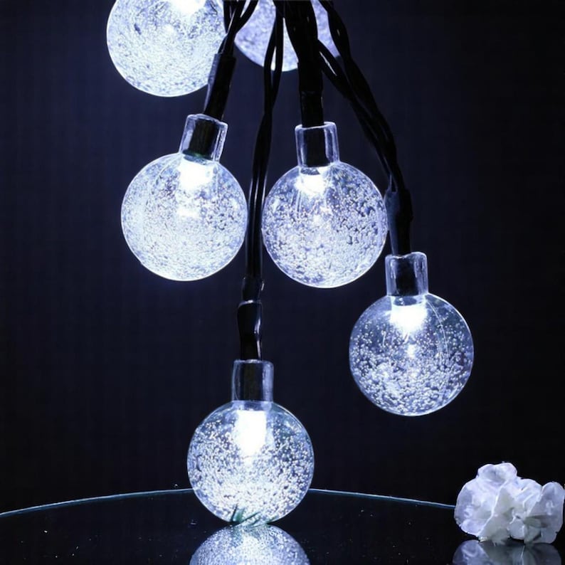 Lichterkette mit 20–60 LEDs und Kristallkugeln, 8 Modi, wasserdichte Beleuchtung für Terrasse und Garten
