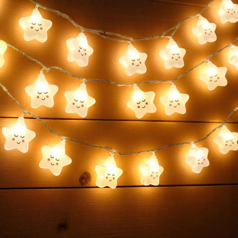 Sternförmige LED-Lichterkette, geeignet für Valentinstag, Partys und als Heimdekoration.
