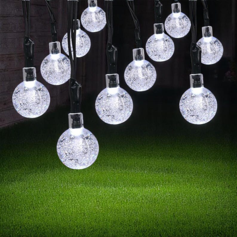 Lichterkette mit 20–60 LEDs und Kristallkugeln, 8 Modi, wasserdichte Beleuchtung für Terrasse und Garten